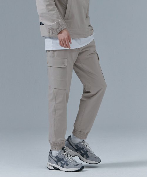 CHASECULT(チェイスカルト)の「男性ストレッチ起毛ジョガーパンツ-CFRK2228D0X(スウェットパンツ・メンズ・Beige・70/76/82/86)」の2枚目の写真