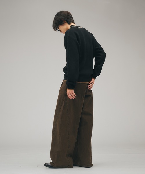 Adoon plain(アドーンプレーン)の「Brushed Curve Wide Chino Trousers / ウォッシュド微起毛2タックワイドチノパンツ(チノパンツ・メンズ・ブラウン/ブラック/カーキ・SMALL/LARGE/MEDIUM)」の9枚目の写真