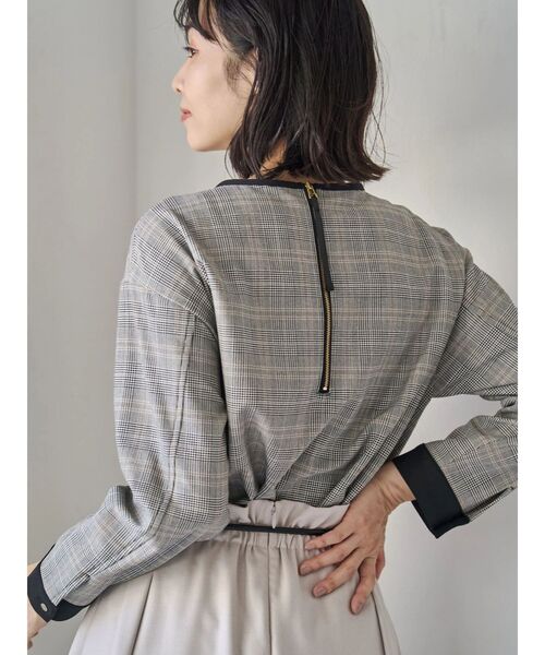 TONAL(トーナル)の「ウォームツイル配色STクルーブラウス(シャツ/ブラウス・レディース・ベージュ/ブラウン/ネイビー/オフホワイト/その他・MEDIUM)」の13枚目の写真