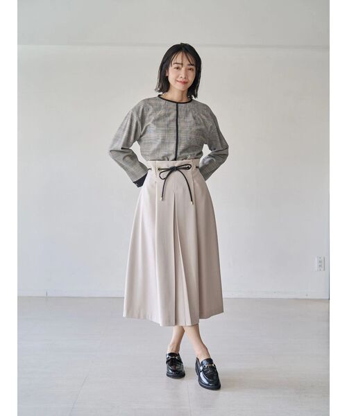TONAL(トーナル)の「ウォームツイル配色STクルーブラウス(シャツ/ブラウス・レディース・ベージュ/ブラウン/ネイビー/オフホワイト/その他・MEDIUM)」の11枚目の写真