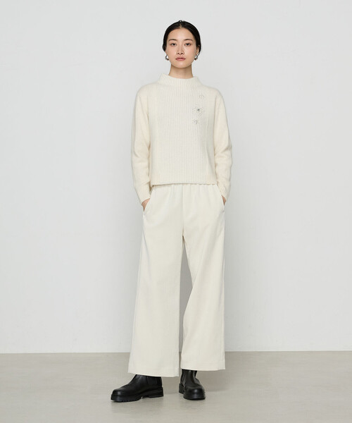 Gabardine K.T（ギャバジンケーティー）の「〔 +サイズ 〕 ラクーン×アンゴラブレンドヤーン パーティーニット・ボトルネックセーター（ニット/セーター・レディース・オフホワイト/グレー・13号）」の3枚目の写真