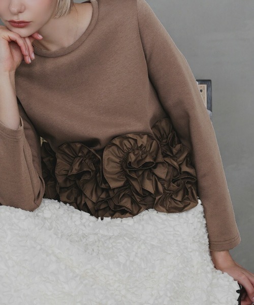 deux amour（ドゥーザムール）の「裾フラワーフリル長袖トップス（その他トップス・レディース・ブラウン/ホワイト/ブラック・FREE）」の17枚目の写真