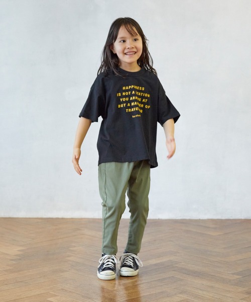 FOV(フォブ)の「フォブ HAPPINESS Tシャツ(Tシャツ/カットソー・キッズ・ブラック/ホワイト/ベージュ系その他・S/M/L/XL)」の6枚目の写真