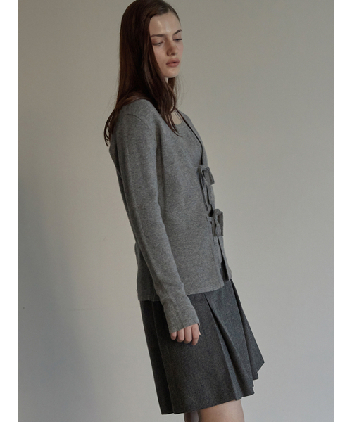 BEMUSE MANSION(ビミューズマンション)の「Ribbon layered cardigan - Melange gray(カーディガン/ボレロ・レディース・グレー・FREE)」の3枚目の写真