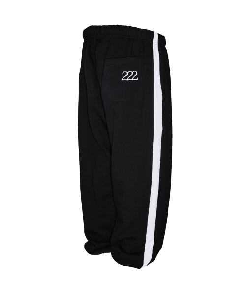222(イトゥドゥル)の「PANTS 017 (BLACK)(スウェットパンツ・レディース・ブラック・FREE)」の2枚目の写真