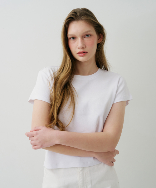 FIELDERS（フィールダーズ）の「BASIC CROPPED T-SHIRT WHITE（Tシャツ/カットソー・レディース・その他・SMALL/MEDIUM）」の2枚目の写真