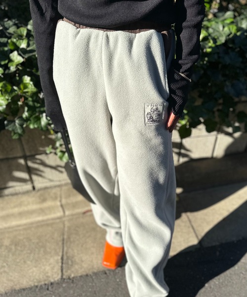 mi via loca（ミヴィアロカ）の「配色フリースボア バレルレッグカーブパンツ（スウェットパンツ・レディース・ベージュ/グレー・FREE）」の16枚目の写真