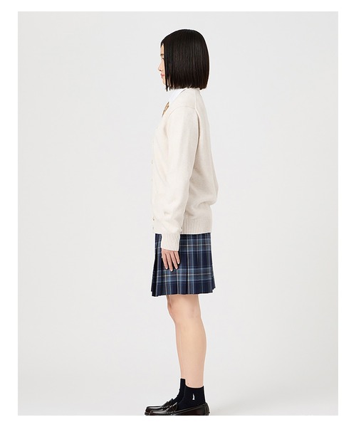 EASTBOY(イーストボーイ)の「カーディガン カラー 綿 7G ニット 女子 制服 学生服 中学生 高校生 スクール 中学生 高校生(カーディガン/ボレロ・キッズ・グレー/ネイビー系/キャメル/オートミール/エンジ・9号/11号/13号)」の11枚目の写真
