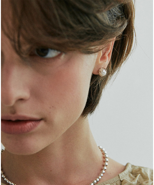 VERTE（ベフト）の「[925 silver] Deux.silver.225 / ecrin pearl earring (8mm)（ピアス（両耳用）・レディース・その他・FREE）」の3枚目の写真