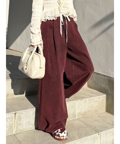 LILY BROWN（リリーブラウン）の「【WEB限定00サイズ】ワイドレッグイージーデニムパンツ（デニムパンツ・レディース・ブラック/ブルー/レッド・0/1）」の3枚目の写真