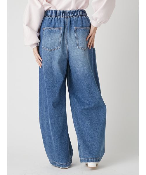 LILY BROWN（リリーブラウン）の「【WEB限定00サイズ】ワイドレッグイージーデニムパンツ（デニムパンツ・レディース・ブラック/ブルー/レッド・0/1）」の8枚目の写真