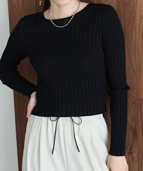 J by blue(ジェイバイブルー)の「ショートリブニット(ニット/セーター・レディース・ブラック/グリーン/グレー・MEDIUM)」の1枚目の写真