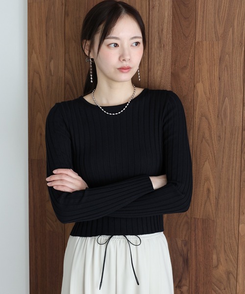 J by blue(ジェイバイブルー)の「ショートリブニット(ニット/セーター・レディース・ブラック/グリーン/グレー・MEDIUM)」の4枚目の写真