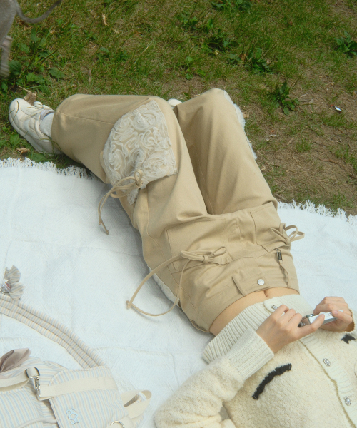 SIWEOL107(シウォル107)の「Ribbon Cotton Pants (Beige)(その他パンツ・レディース・その他・S/M)」の2枚目の写真