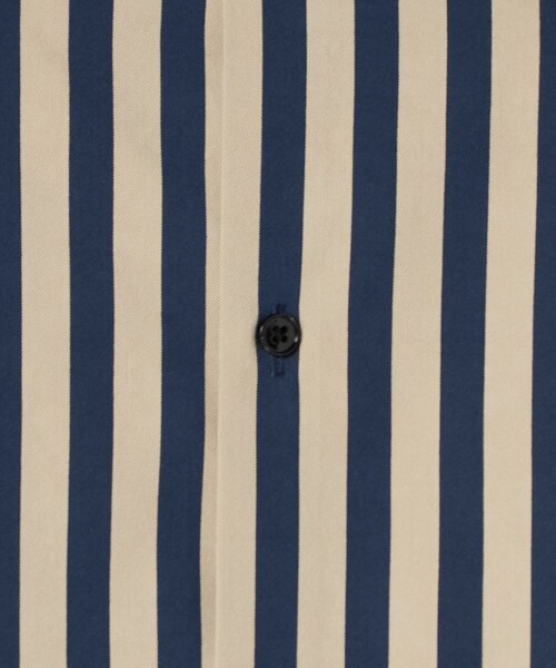 LOEFF(ロエフ)の「<LOEFF>ストライプ オーバーサイズ シャツ(シャツ/ブラウス・レディース・ネイビー/ケリーグリーン・0/1)」の19枚目の写真