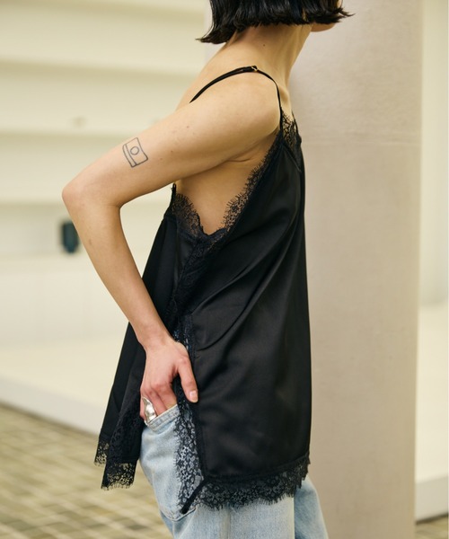 AIC.（エーアイシー）の「ランジェリースリットキャミソール（キャミソール・レディース・アイボリー/ブラック・FREE）」の12枚目の写真