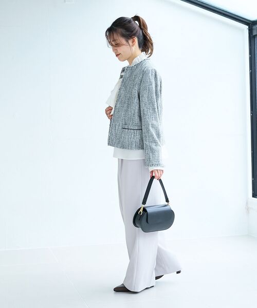 le.coeur blanc（ルクールブラン）の「フルダルタックストレートパンツ（その他パンツ・レディース・ネイビー/グレイッシュベージュ・38）」の19枚目の写真