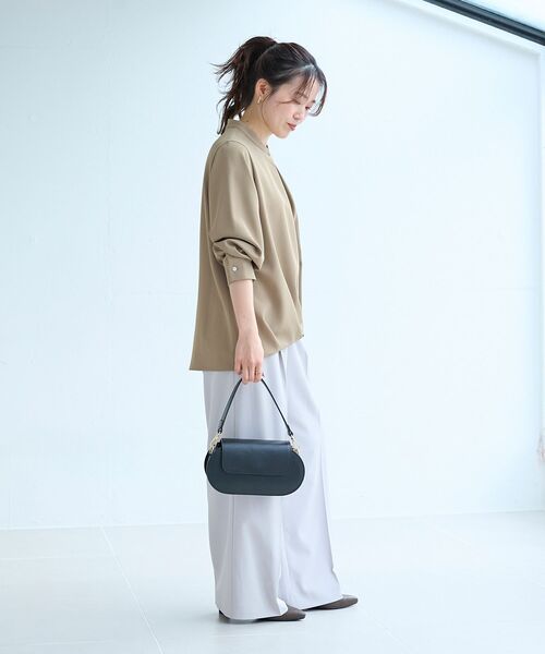 le.coeur blanc（ルクールブラン）の「フルダルタックストレートパンツ（その他パンツ・レディース・ネイビー/グレイッシュベージュ・38）」の17枚目の写真