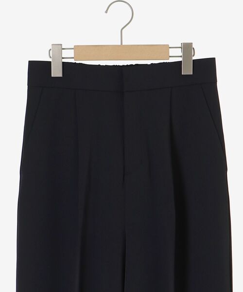 le.coeur blanc（ルクールブラン）の「フルダルタックストレートパンツ（その他パンツ・レディース・ネイビー/グレイッシュベージュ・38）」の9枚目の写真