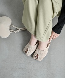 THE YOn | ホールスリットスクエアトゥミュール(サンダル)