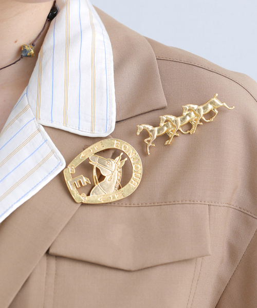 IENA(イエナ)の「《WEB限定/追加2》IENA BONJOUR ブローチ(その他小物・レディース・ゴールド・FREE)」の4枚目の写真