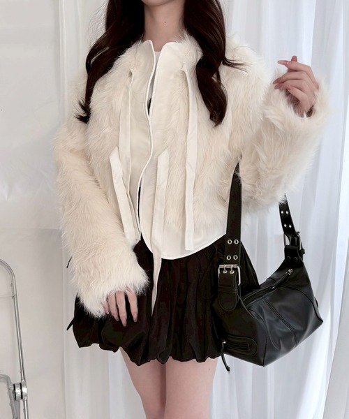 etta(エタ)の「ダブルリボンデザインファーショートジャケット(その他アウター・レディース・ホワイト・SMALL/MEDIUM/LARGE)」の20枚目の写真