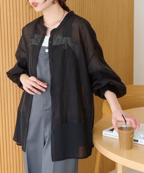 CIAOPANIC TYPY(チャオパニックティピー)の「≪裾レイヤード≫シアーバンドカラーシャツ(シャツ/ブラウス・レディース・ブラック/イエロー/ピンク/ホワイト・ONE SIZE)」の3枚目の写真