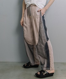 MARECHAL TERRE（マルシャルテル）の「カーブスイッチングパンツ（その他パンツ）」