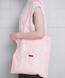 l'atelier du savon | 花とリボンのバテンレース　トートバッグ(トートバッグ)