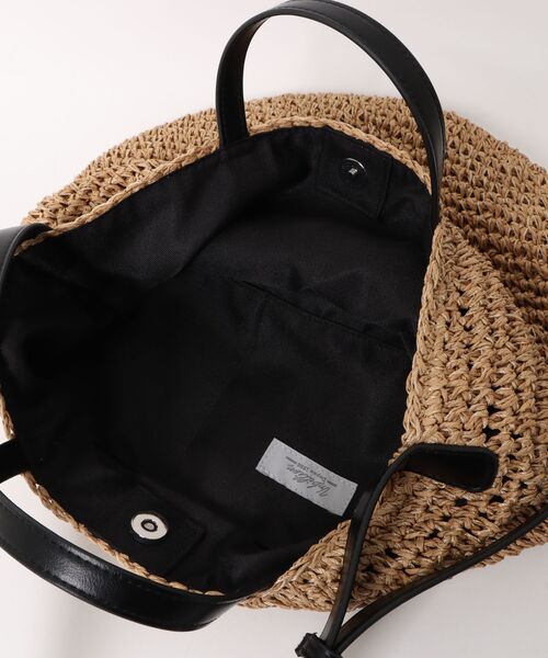 cache cache（カシュ カシュ）の「カシュカシュ cachecache / 丸底バケットクロッシュ2wayトート カゴバッグ（かごバッグ・レディース・キャメル/ベージュ系その他/ブラック・FREE）」の6枚目の写真