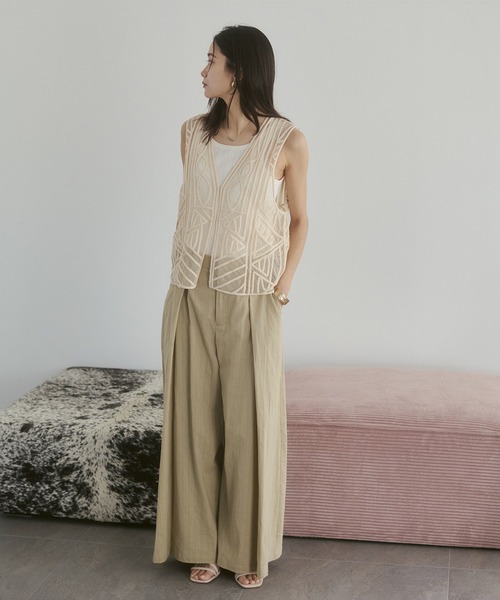 hunch（ハンチ）の「幾何学柄 ネット 刺繍ジレ（ベスト・レディース・ダークブラウン/アイボリー・FREE）」の9枚目の写真