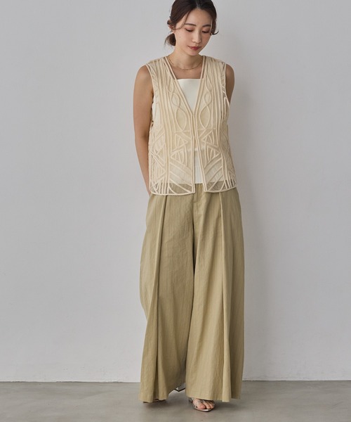 hunch（ハンチ）の「幾何学柄 ネット 刺繍ジレ（ベスト・レディース・ダークブラウン/アイボリー・FREE）」の5枚目の写真