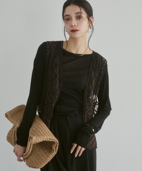 hunch（ハンチ）の「幾何学柄 ネット 刺繍ジレ（ベスト・レディース・ダークブラウン/アイボリー・FREE）」の18枚目の写真