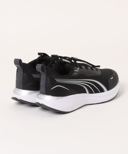 PUMA(プーマ)の「PUMA プーマ SOFTRIDE MOVE ON F WD【幅広】レディーススニーカー ウォーキング(ソフトライドムーブオンフダンワイド)(スニーカー・レディース・サンドベージュ/ブラック/ブラック×ホワイト・25.0cm/24.0cm/23.0cm/24.5cm/23.5cm/22.5cm)」の4枚目の写真