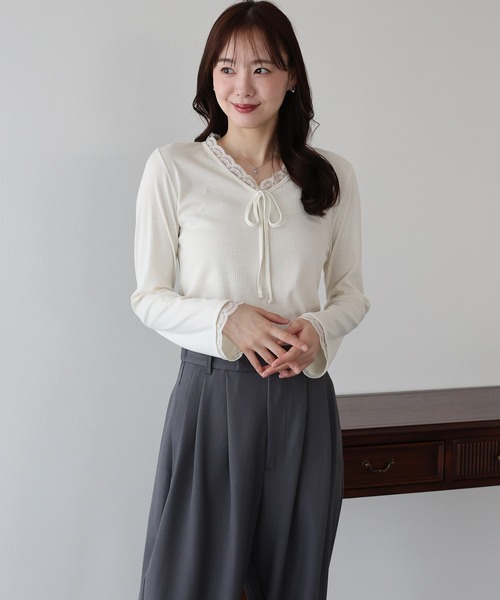 BLUEEAST(ブルーイースト)の「レースドッキングリブカットソー(Tシャツ/カットソー・レディース・アイボリー/ブラック/グレー・MEDIUM)」の8枚目の写真