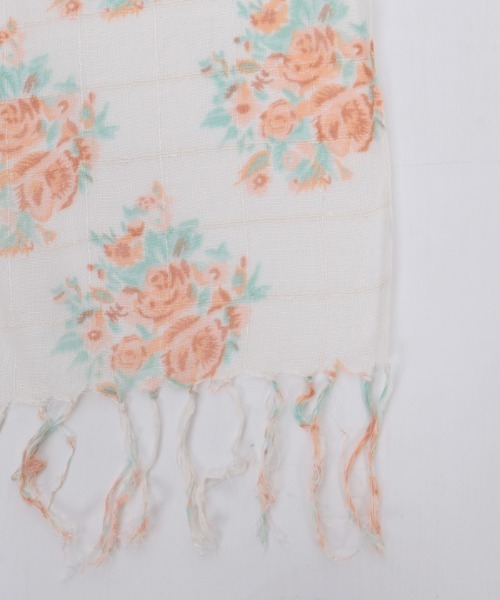 axes femme（アクシーズファム）の「ブーケ柄プリントストール（マフラー・レディース・オレンジ/ブルー・FREE）」の11枚目の写真