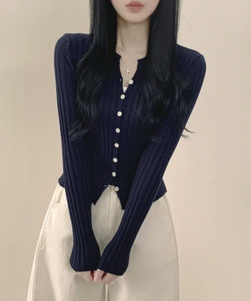 Emilie(エミリー)の「リブニット ショート丈 コンパクトカーディガン(カーディガン/ボレロ・レディース・ネイビー/パープル/ピンク/アイボリー/ブラック/ライトブルー/グレー・FREE)」の9枚目の写真