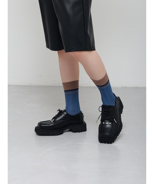Bella lume（ベッラルーメ）の「《Bella Lume(ベッラルーメ)》スタッズレースアップローファー（ローファー・レディース・ブラック・LARGE/MEDIUM/SMALL）」の12枚目の写真