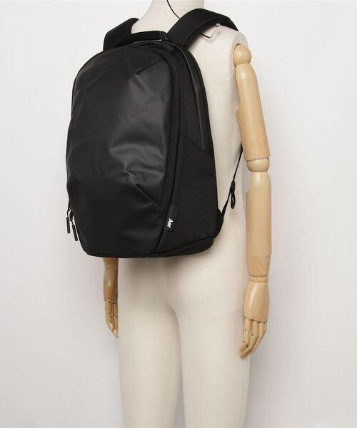 Aer（エアー）の「[AER/エアー] DAY PACK 3 バックパック（バックパック/リュック・メンズ・ブラック・ONE SIZE）」の21枚目の写真