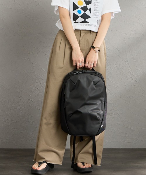 Aer（エアー）の「[AER/エアー] DAY PACK 3 バックパック（バックパック/リュック・メンズ・ブラック・ONE SIZE）」の6枚目の写真