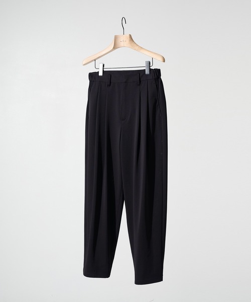 THE TOKYO(ザトウキョウ)の「【THE TOKYO/ザトウキョウ】Light Matte Stretch Jersey Wide Tapered Pants(スラックス・メンズ・ダークブラウン/ブラック・48/46/44)」の2枚目の写真