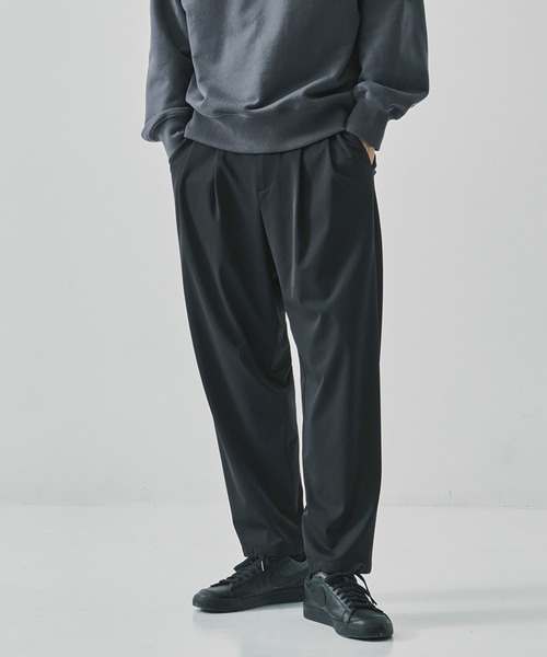 THE TOKYO(ザトウキョウ)の「【THE TOKYO/ザトウキョウ】Light Matte Stretch Jersey Wide Tapered Pants(スラックス・メンズ・ダークブラウン/ブラック・48/46/44)」の21枚目の写真