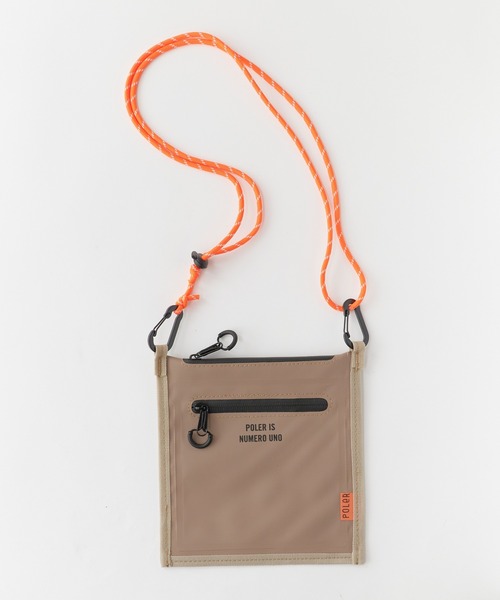 POLeR(ポーラー)の「POLeR/ポーラー HIGH&DRY PVC MOBILE SACOCHE 2026年 夏 夏服(ショルダーバッグ・メンズ・ブラック/ベージュ・ONE SIZE)」の4枚目の写真