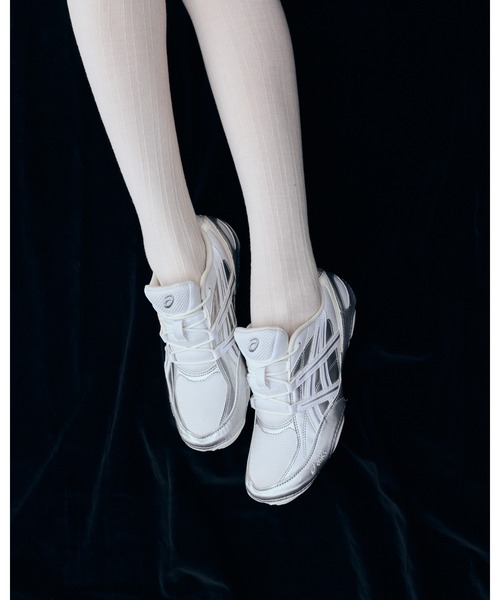 ASICS(アシックス)の「HYPERSYNC / ハイパーシンク(スニーカー・レディース・ホワイト×シルバー・29.5/23/23.5/25/29/27/25.5/27.5/28/26/28.5/24.5/24/26.5)」の18枚目の写真