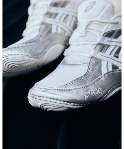 ASICS(アシックス)の「HYPERSYNC / ハイパーシンク(スニーカー・レディース・ホワイト×シルバー・29.5/23/23.5/25/29/27/25.5/27.5/28/26/28.5/24.5/24/26.5)」の19枚目の写真