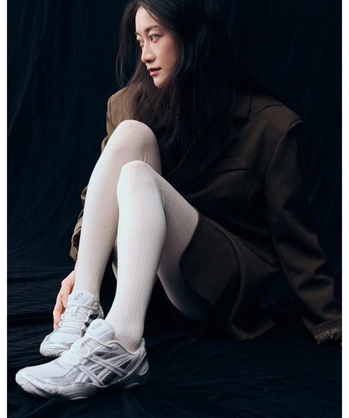 ASICS(アシックス)の「HYPERSYNC / ハイパーシンク(スニーカー・レディース・ホワイト×シルバー・29.5/23/23.5/25/29/27/25.5/27.5/28/26/28.5/24.5/24/26.5)」の22枚目の写真