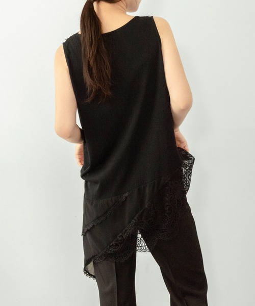on:nue（オンニュ）の「【on:nue】[着用動画あり！] ヘムレースノースリーブトップス（Tシャツ/カットソー・レディース・ブラック/アイボリー・FREE）」の2枚目の写真