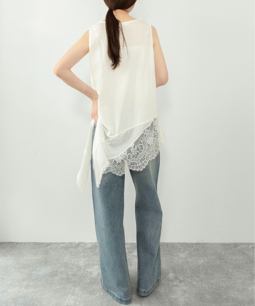 on:nue（オンニュ）の「【on:nue】[着用動画あり！] ヘムレースノースリーブトップス（Tシャツ/カットソー・レディース・ブラック/アイボリー・FREE）」の10枚目の写真