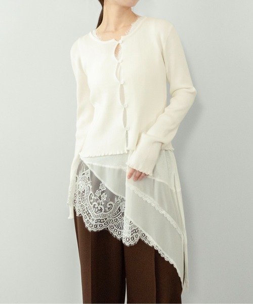 on:nue（オンニュ）の「【on:nue】[着用動画あり！] ヘムレースノースリーブトップス（Tシャツ/カットソー・レディース・ブラック/アイボリー・FREE）」の15枚目の写真