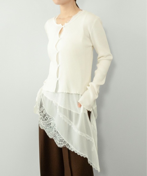 on:nue（オンニュ）の「【on:nue】[着用動画あり！] ヘムレースノースリーブトップス（Tシャツ/カットソー・レディース・ブラック/アイボリー・FREE）」の17枚目の写真